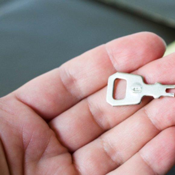 Vintage HARRODS Crossbody Briefcase Station Bag Olive Drab Camouflage Leather - Picture 8 of 9